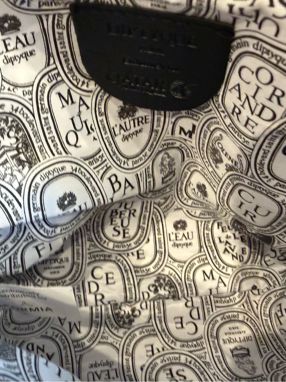 Diptyque Paris cosmetic pouch amenity kit